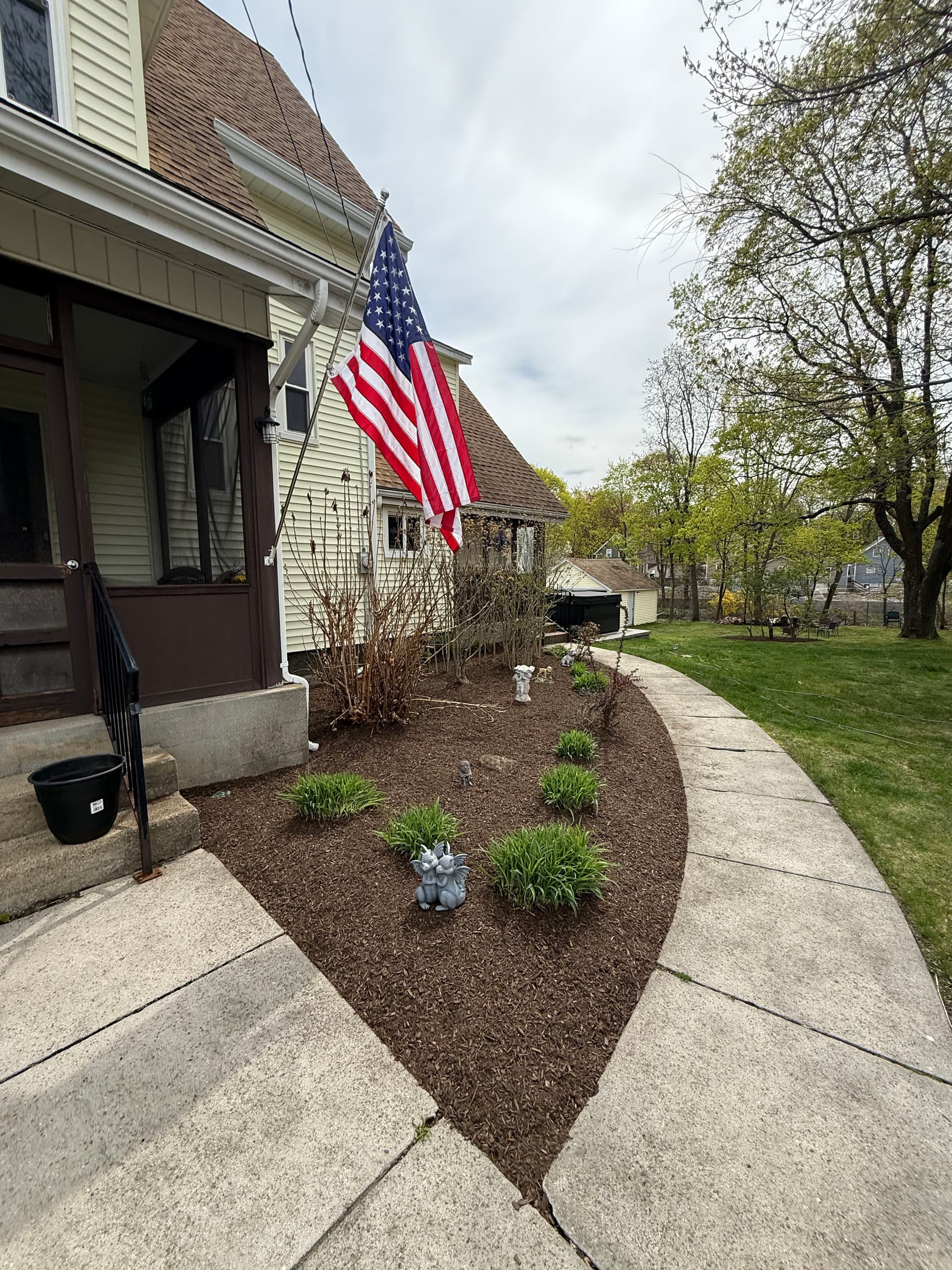 Fresh Mulch Install That Makes the Whole Yard Look Sharp image