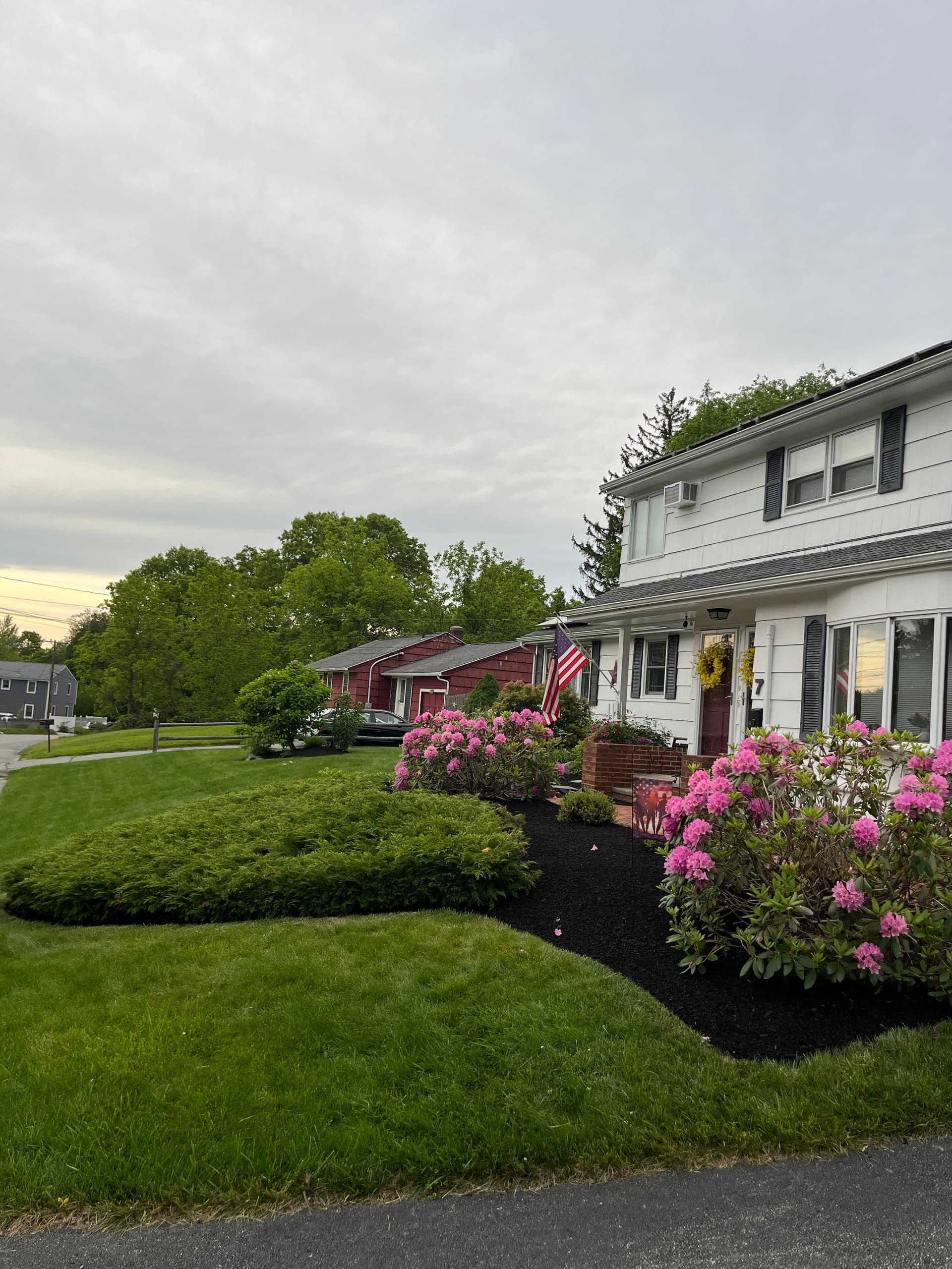 Gallery photos for Spring Garden Makeovers for Suburban Homes: Image #9