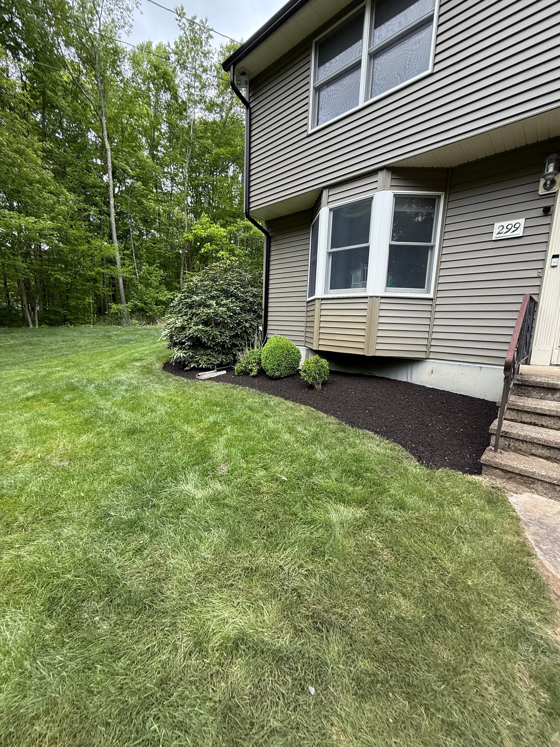 Gallery photos for Spring Garden Makeovers for Suburban Homes: Image #7