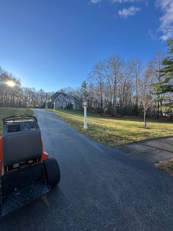 Gallery photos for Enhance Your Outdoors with Our Fall Yard Cleanup: Image #1