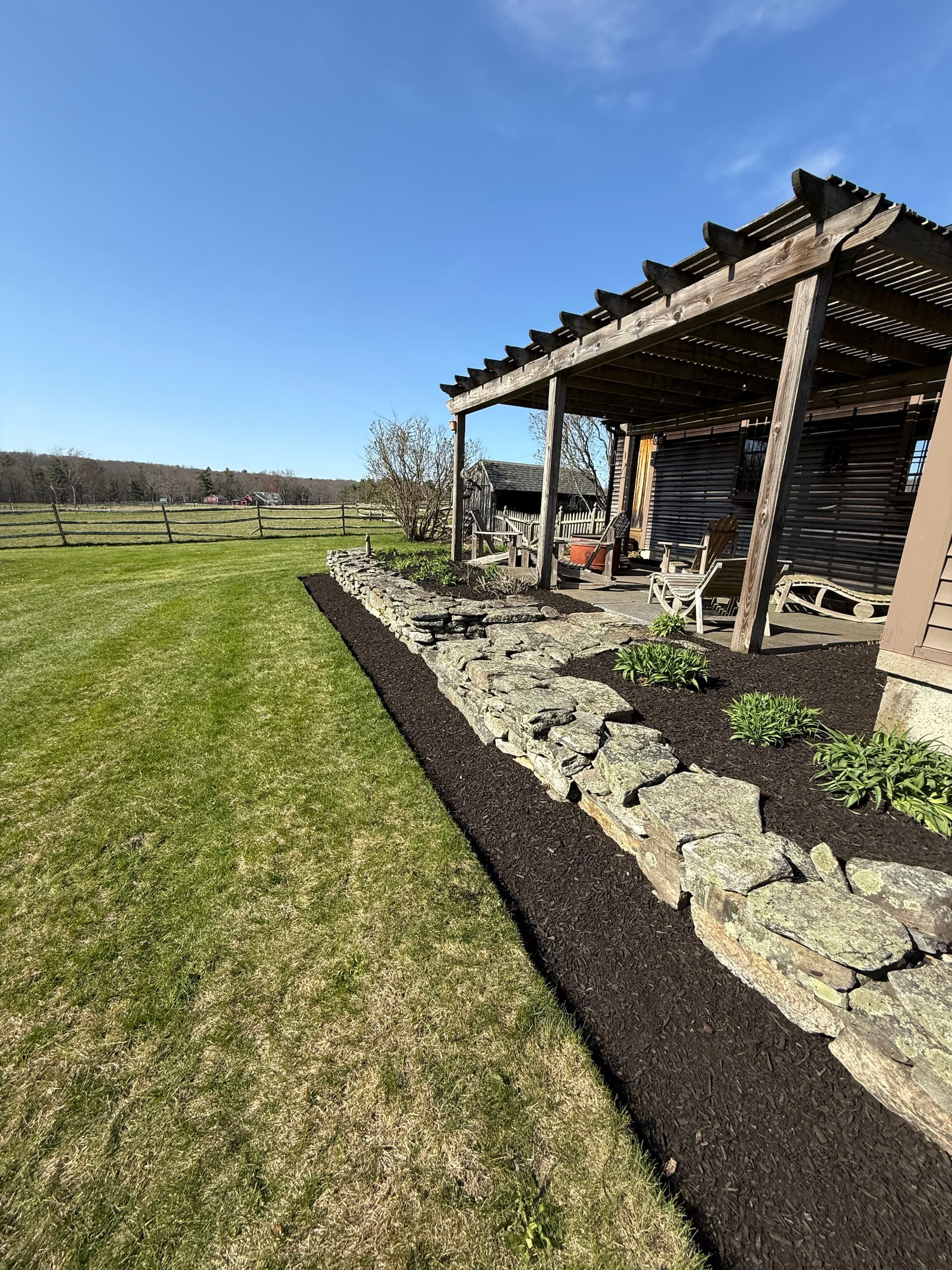 Gallery photos for Enhancing Beauty and Harmony Through Mulch and Stone: Image #2