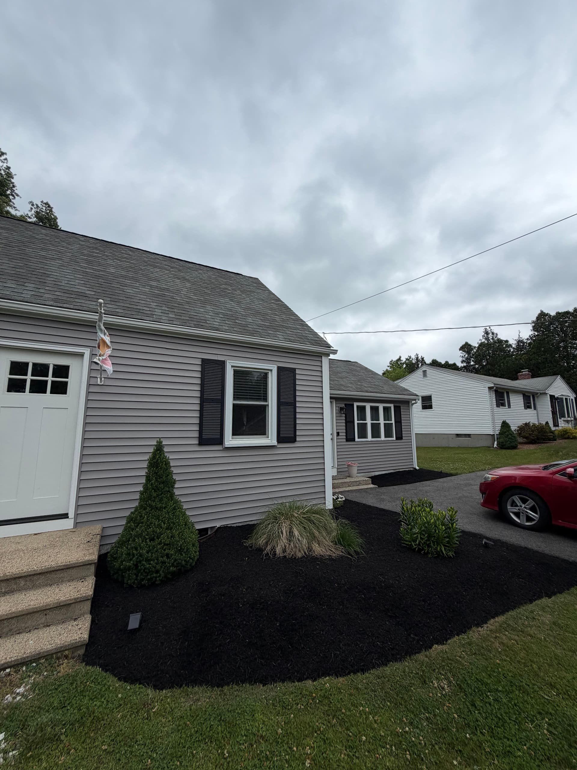Gallery photos for 40 Yards of Fresh Mulch Across Multiple Properties: Image #5